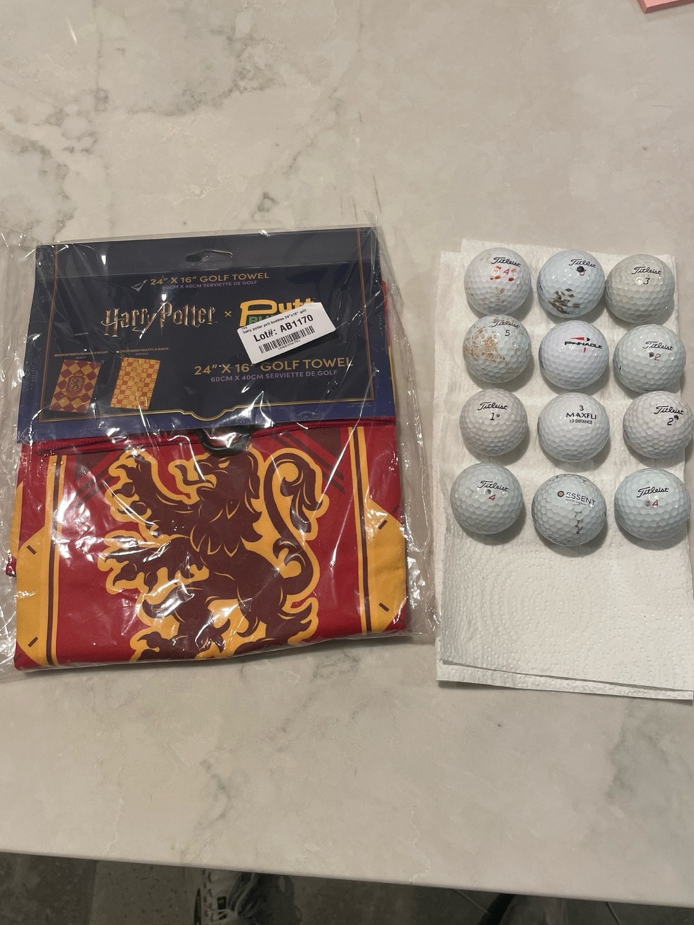 Harry Potter Gryffindor Golf Towel in Red & Gold | one dozen recycled golf balls